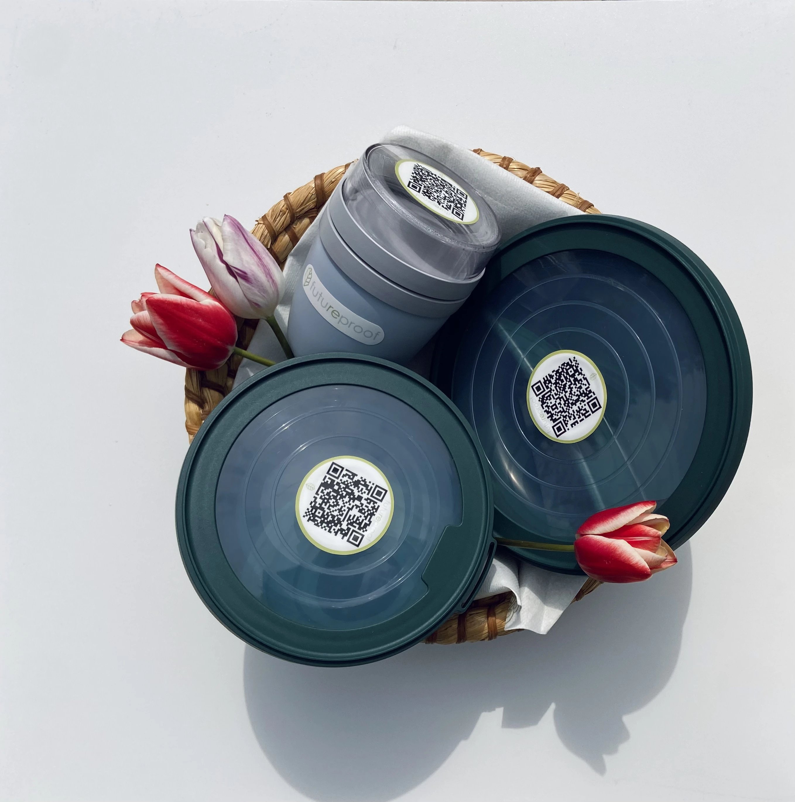 Offer your products in reusable packaging